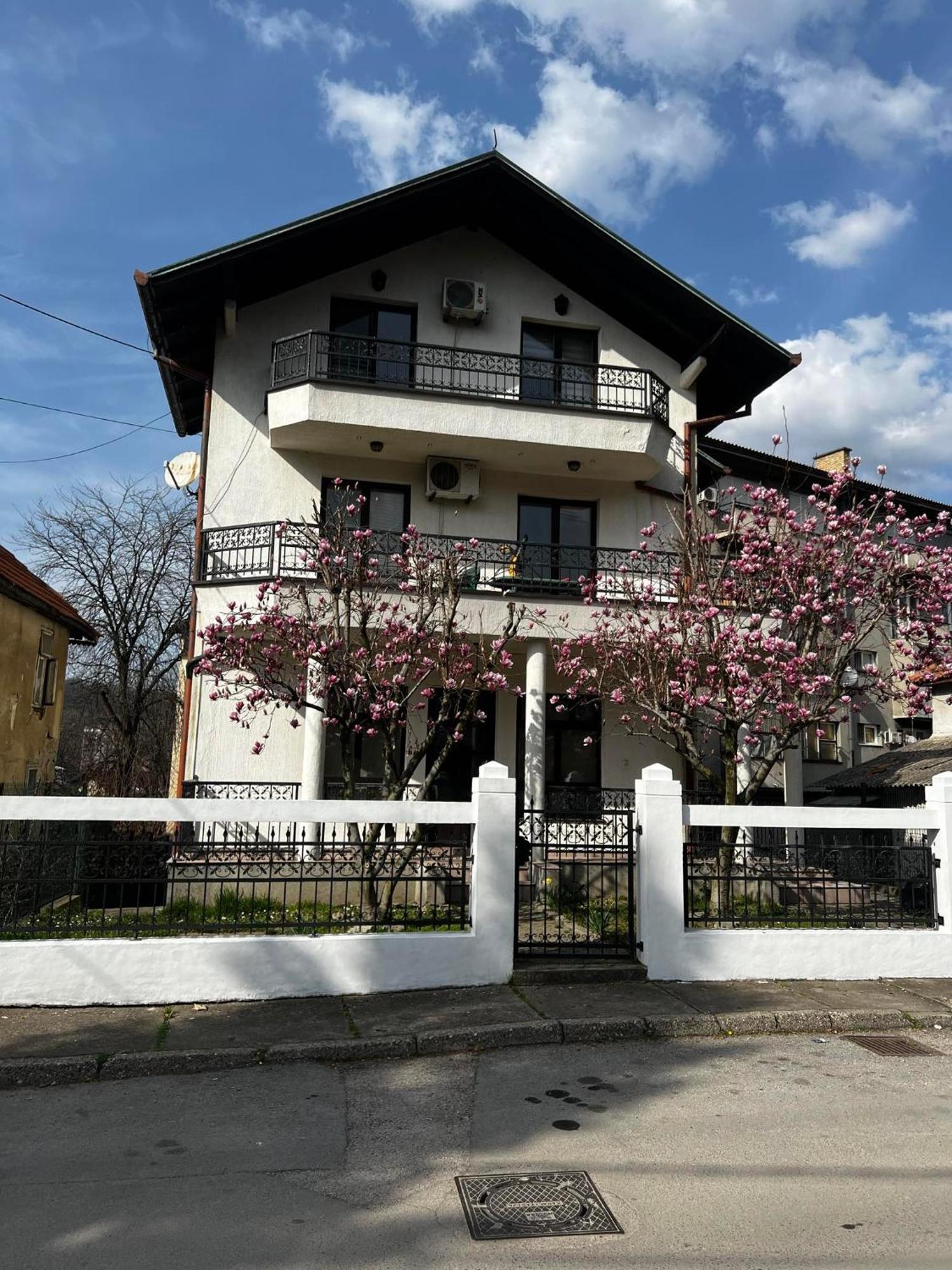 Hostel Tuzla Exteriér fotografie