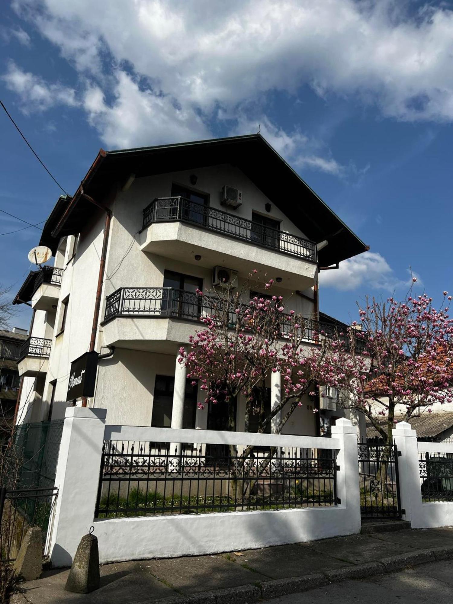 Hostel Tuzla Exteriér fotografie