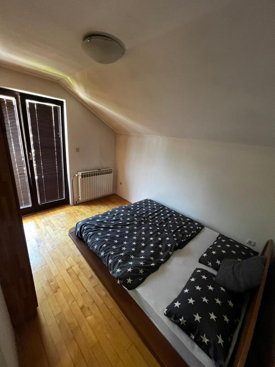 Hostel Tuzla Exteriér fotografie