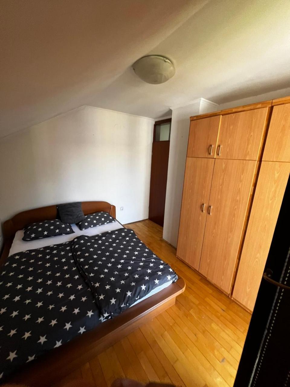 Hostel Tuzla Exteriér fotografie