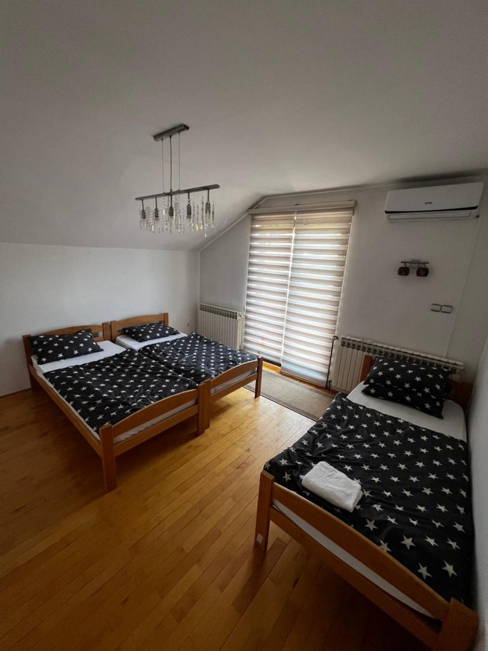 Hostel Tuzla Exteriér fotografie