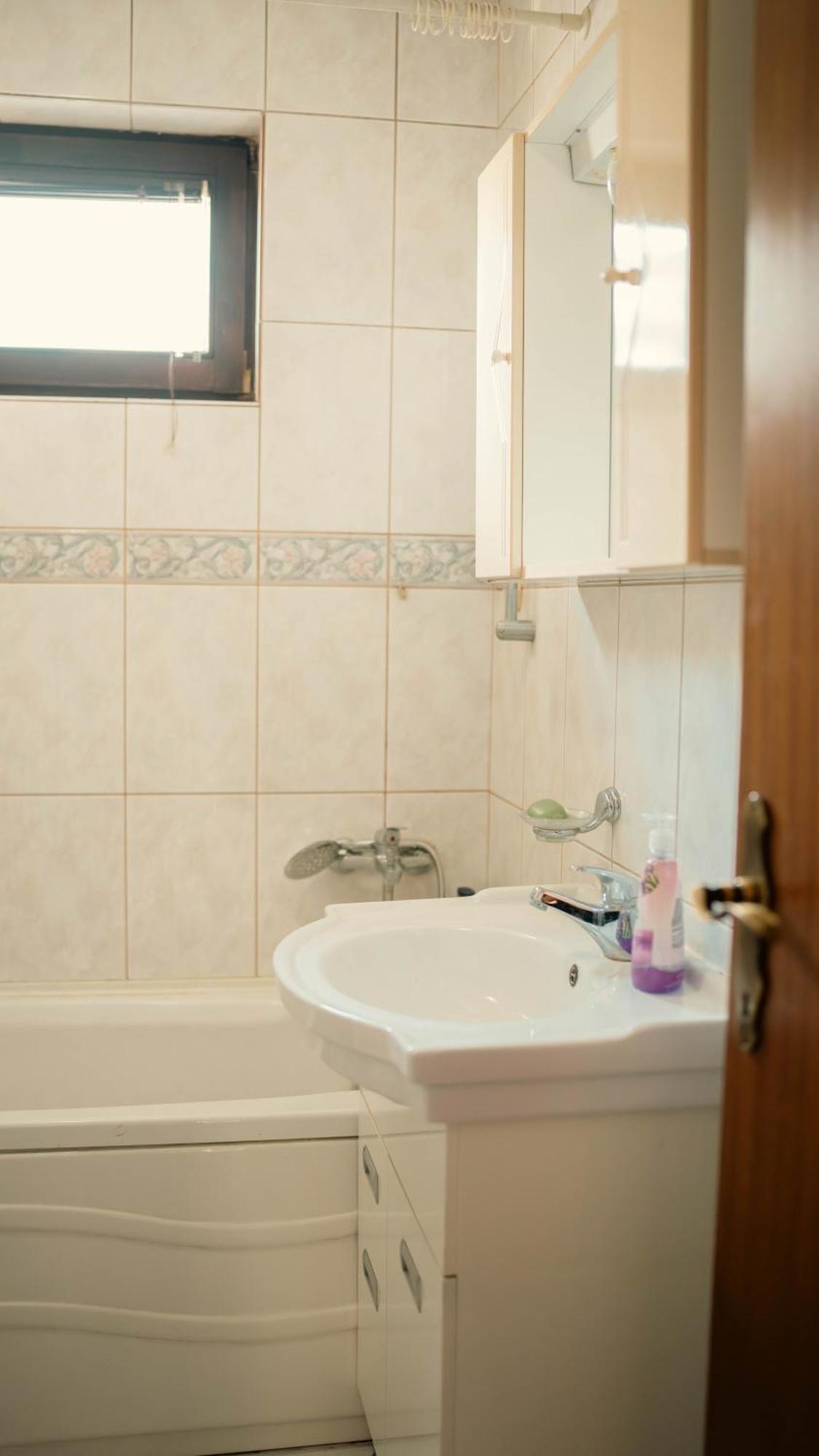 Hostel Tuzla Exteriér fotografie